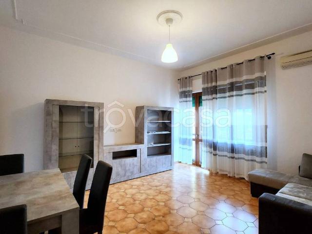 Appartamento in affitto a Firenze via Carlo Del Prete, arredato, terrazzo, riscaldamento autonomo TrovaCasa