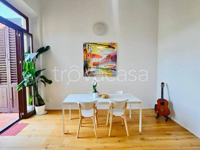 Appartamento in affitto a Firenze via Coluccio Salutati, arredato, terrazzo, travi a vista TrovaCasa