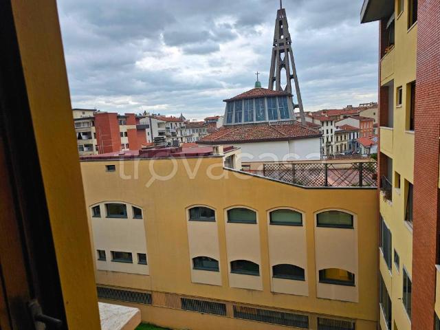 Appartamento in affitto a Firenze via dei Frati Bigi, 4, arredato, aria condizionata, balcone TrovaCasa