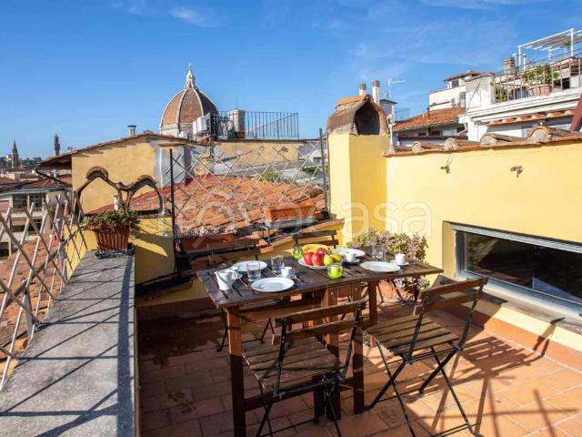 Appartamento in affitto a Firenze via del Castellaccio, arredato, terrazzo, aria condizionata TrovaCasa