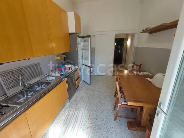 Appartamento in affitto a Firenze via delle Gore, arredato, centrale, vicinanze negozi TrovaCasa