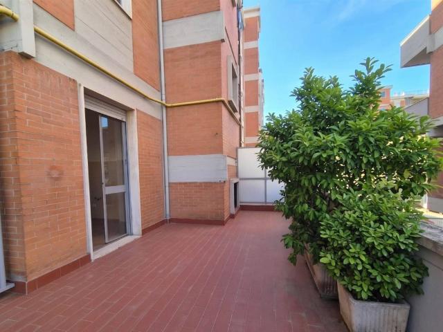 Appartamento in affitto a Firenze via delle Panche, 62, non arredato/vuoto, posto auto, terrazzo TrovaCasa
