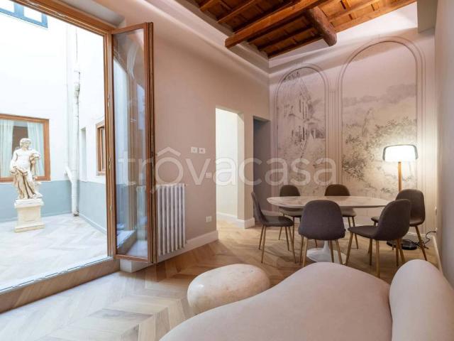 Appartamento in affitto a Firenze via Guelfa, arredato, ristrutturato, centrale TrovaCasa