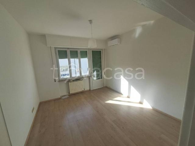 Appartamento in affitto a Firenze via Gherardo Starnina, terrazzo, parzialmente arredato, libero subito TrovaCasa