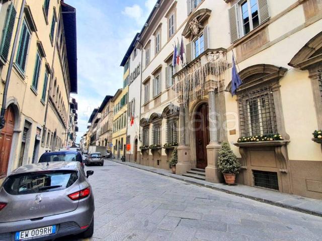 Appartamento in affitto a Firenze via Ghibellina, 80, arredato, lavatrice, aria condizionata TrovaCasa
