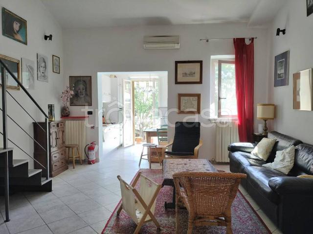 Appartamento in affitto a Firenze via Giovanni Battista Lulli, 2A, arredato, balcone, cucina abitabile TrovaCasa