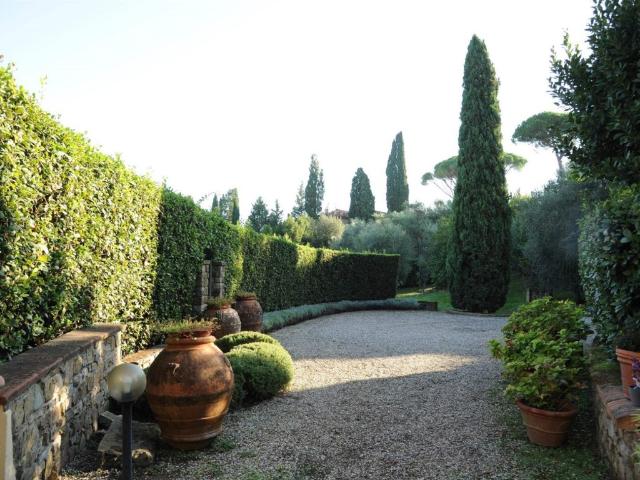 Appartamento in affitto a Firenze via San Leonardo, arredato, giardino privato, terrazzo TrovaCasa