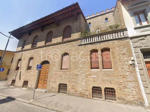 Appartamento in affitto a Firenze via Scipione Ammirato, arredato, terrazzo, ultimo piano TrovaCasa