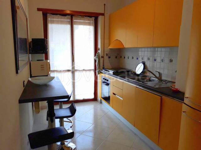 Appartamento in affitto a Firenze via Valdinievole, arredato, posto auto, terrazzo TrovaCasa