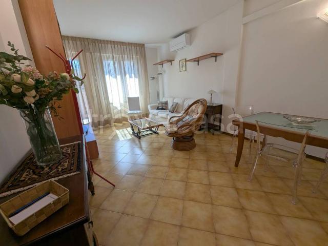 Appartamento in affitto a Firenze viale Giovan Battista Morgagni, arredato, terrazzo, ascensore TrovaCasa