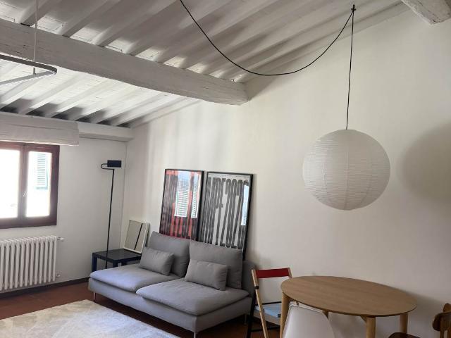 Appartamento in affitto a Firenze zona Oltrarno rif. 1/L885