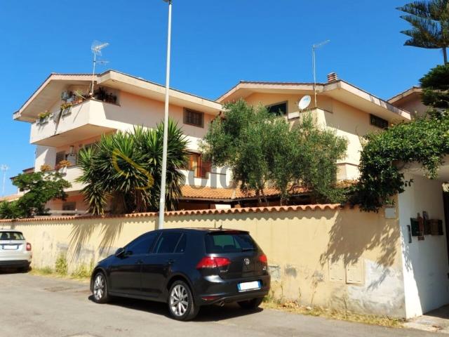 Appartamento in affitto a Fiumicino via Giuseppe Manzelli, arredato, zona residenziale, semicentrale TrovaCasa
