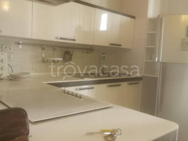 Appartamento in affitto a Foggia via Montegrappa, 77, arredato, parquet, balcone TrovaCasa