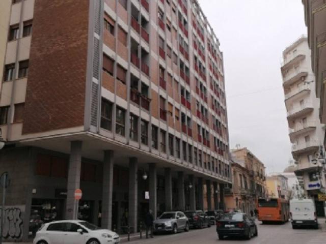 Appartamento in affitto a Foggia corso Benedetto Cairoli, 11, arredato, balcone, ripostiglio TrovaCasa