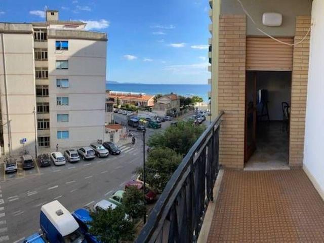 Appartamento in affitto a Follonica