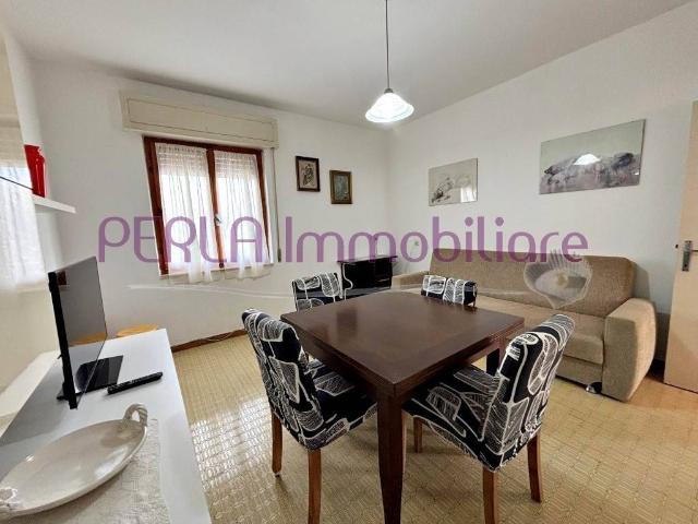 Appartamento in affitto a Follonica via isola di Caprera, arredato, lavatrice, lavastoviglie TrovaCasa