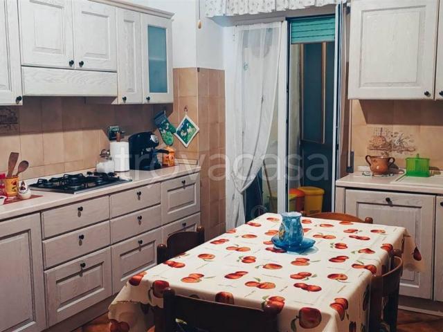Appartamento in affitto a Follonica, arredato, balcone, cucina abitabile TrovaCasa