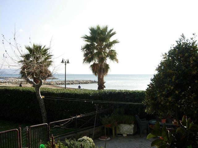 Appartamento in affitto a Follonica GR