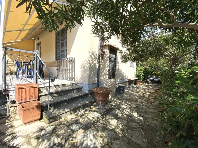 APPARTAMENTO in AFFITTO a FOLLONICA PRATORANIERI di 3 vani