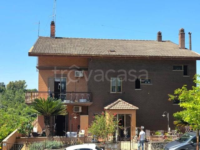 Appartamento in affitto a Fonte Nuova via Luigi Capuana, 13, non arredato/vuoto, arredato, buono stato TrovaCasa