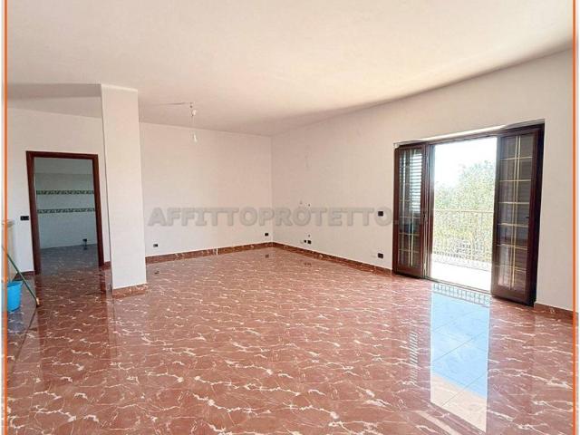 Appartamento in affitto a Formia via Mergataro, non arredato/vuoto, posto auto, terrazzo TrovaCasa