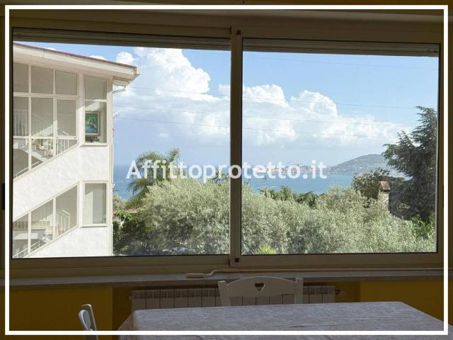 Appartamento in affitto a Formia via Santa Maria la Noce, non arredato/vuoto, posto auto, terrazzo TrovaCasa