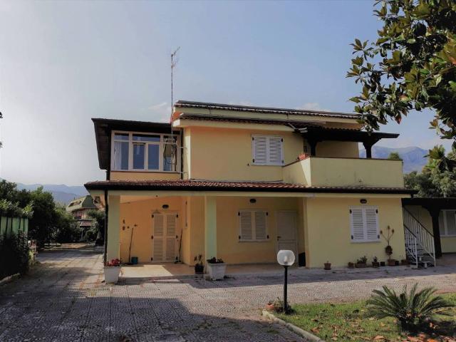 Appartamento in affitto a Formia LT