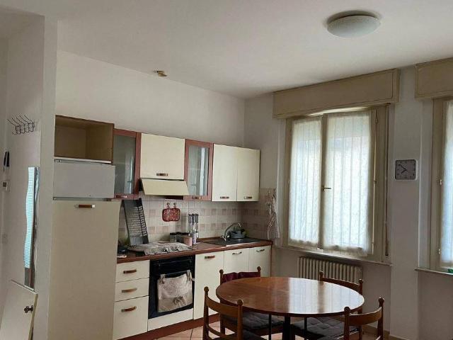 Appartamento in affitto a Forl
