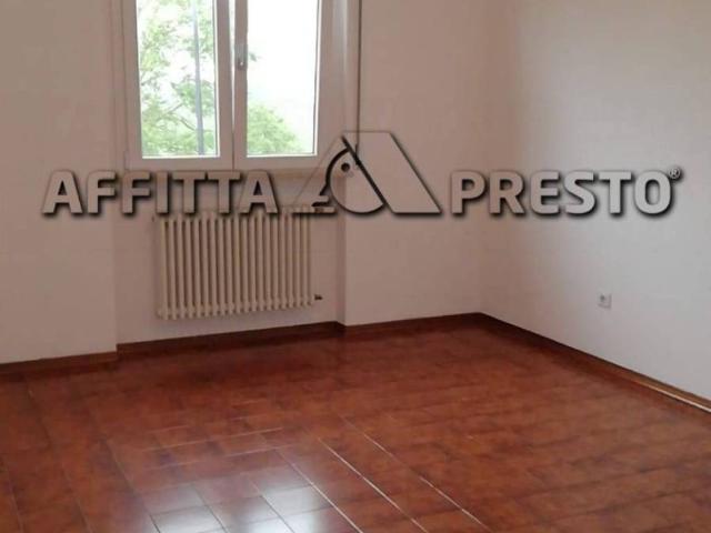 Appartamento in affitto a Forlì viale bologna, non arredato/vuoto, posto auto, ultimo piano TrovaCasa