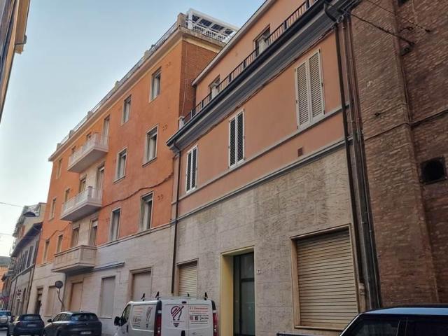 Appartamento in affitto a Forli'