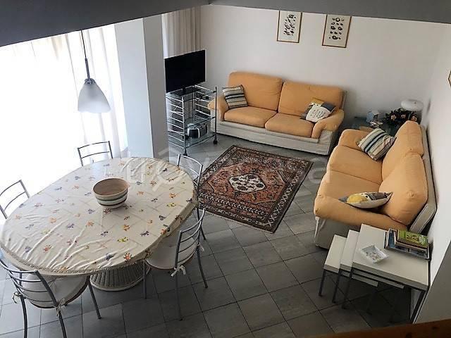 Appartamento in affitto a Forte dei Marmi via Giambattista Vico, arredato, ultimo piano, aria condizionata TrovaCasa