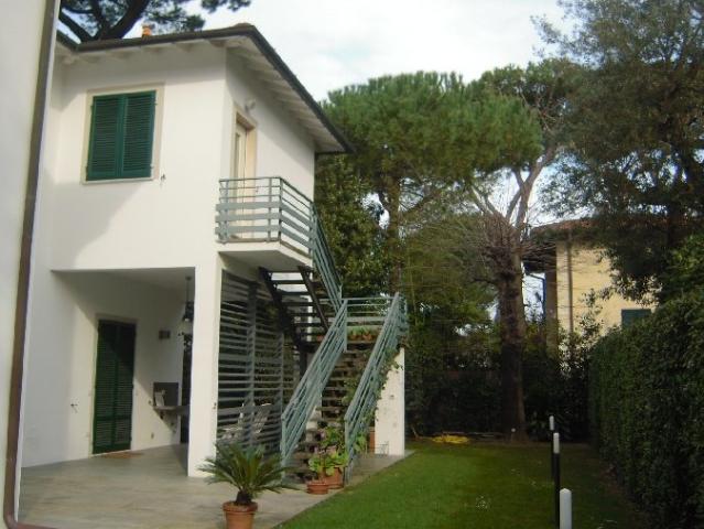Appartamento in affitto a Forte Dei Marmi Centro Storico