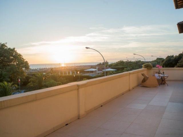 Appartamento in affitto a Forte dei Marmi, fronte mare, vista mare TrovaCasa
