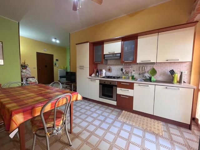 Appartamento in affitto a Francavilla al Mare viale Maiella, 23/a, non arredato/vuoto, terrazzo, ascensore TrovaCasa