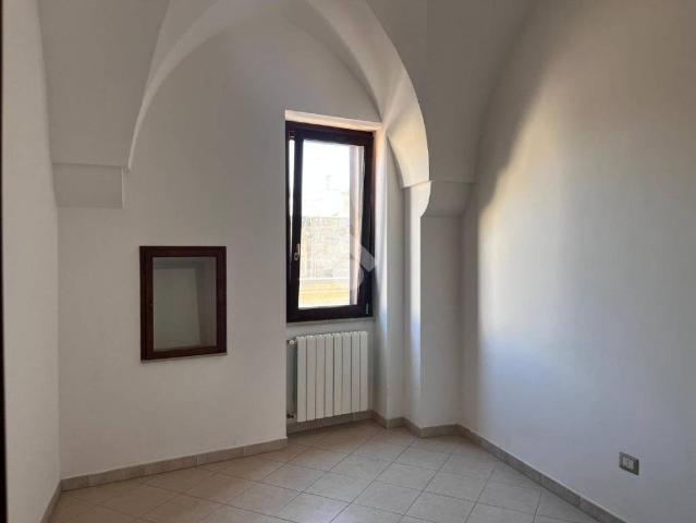 Appartamento in affitto a Francavilla Fontana via San Nicola, non arredato/vuoto, terrazzo, tapparelle motorizzate TrovaCasa