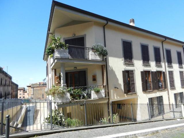 Appartamento in affitto a Frascati RM