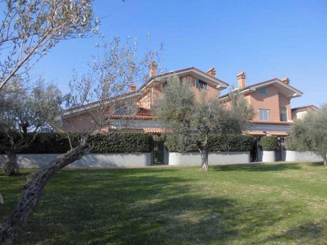 Appartamento in affitto a Frascati RM