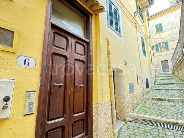 Appartamento in affitto a Frosinone via Muro Rotto, 5, arredato, centrale TrovaCasa