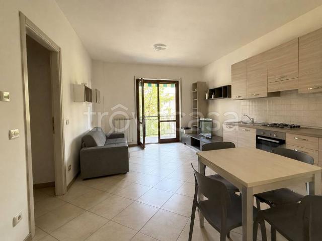 Appartamento in affitto a Guanzate via Arturo Toscanini, arredato, balcone, cucina a vista TrovaCasa