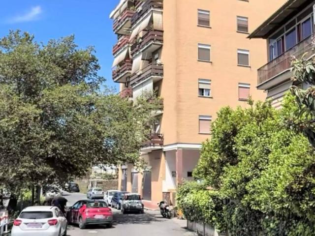 Appartamento in affitto a Guidonia Montecelio RM