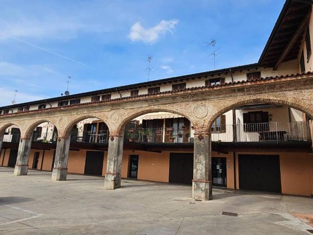 Appartamento in affitto a Gadesco Pieve Delmona CR
