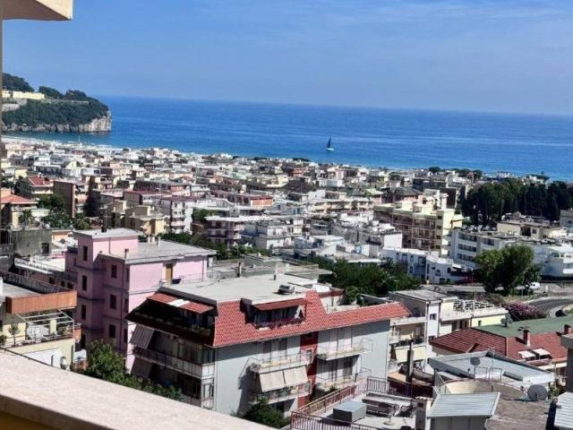 Appartamento in affitto a Gaeta via Cuostile, arredato, vista panoramica, zona residenziale TrovaCasa