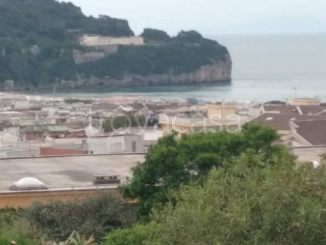 Appartamento in affitto a Gaeta via degli Olmi, arredato, giardino privato, posto auto TrovaCasa