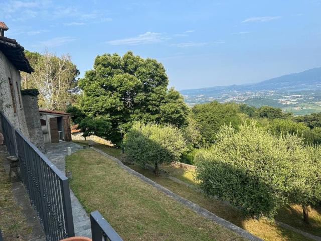 Appartamento in affitto a Galbiate LC