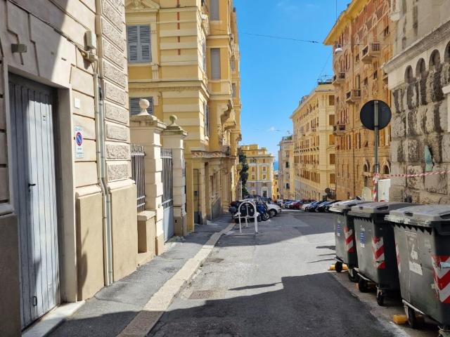 Appartamento in affitto a Genova