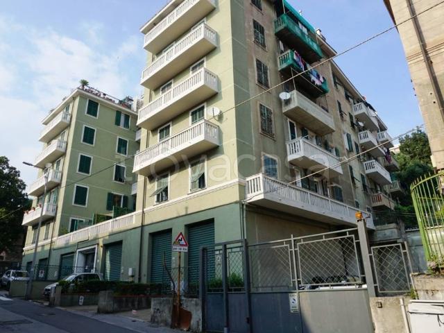 Appartamento in affitto a Genova via Coronata, 5, riscaldamento autonomo, ascensore, balcone TrovaCasa