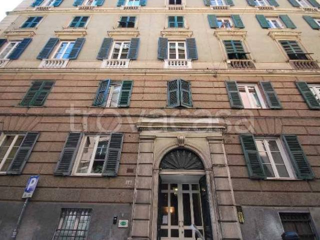 Appartamento in affitto a Genova via Caffaro, Castelletto
