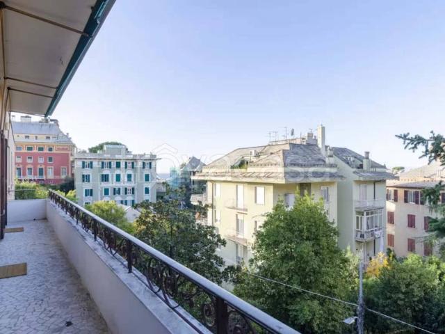 Appartamento in affitto a Genova via Camilla, arredato, ascensore, lavatrice TrovaCasa