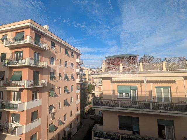 Appartamento in affitto a Genova via Cesare Rossi, 3, arredato, immobile di prestigio, ascensore TrovaCasa
