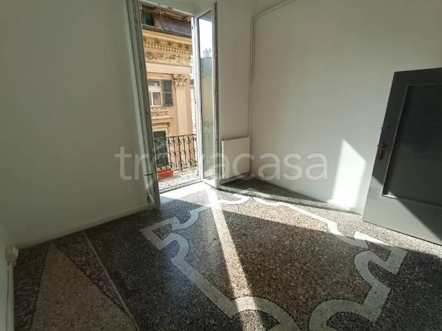 Appartamento in affitto a Genova via Assarotti, 3, non arredato/vuoto, ascensore, parquet TrovaCasa